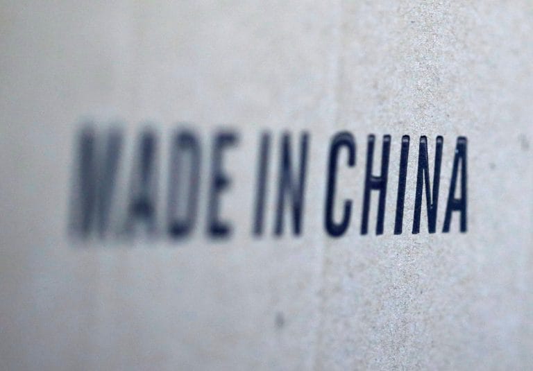 随着中国起源的一半在线销售，进口Logjam可能会在电子拖放器上重量