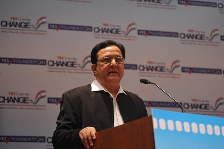 CBI书籍Rana Kapoor，妻子Bindu在新鲜的腐败案中