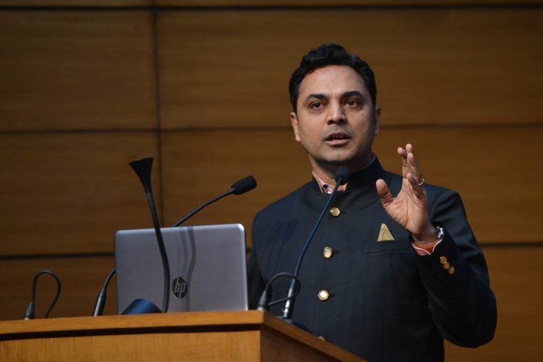 银行必须避免CRONY贷款,有赔偿条款规定,以缩减以造成造成的:CEA Subramanian.