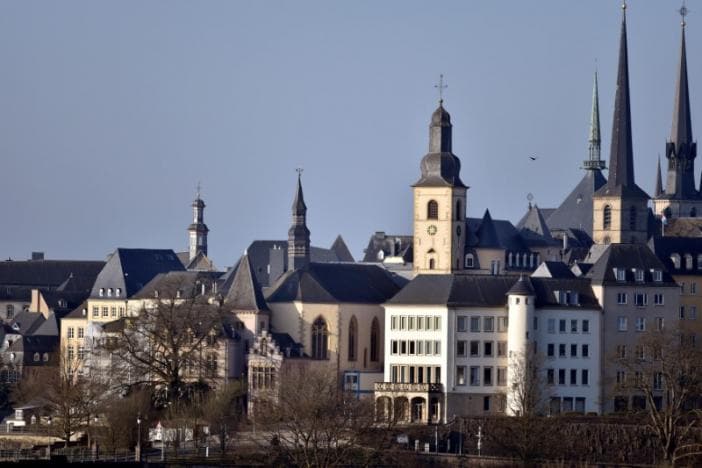 卢森堡捍卫新的避税避风港指控