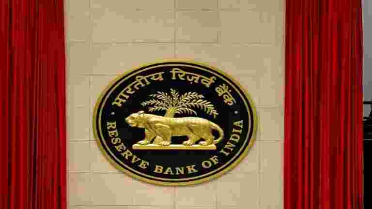 所有剩余的18,000个银行分支机构被SEP下的CTS：RBI.